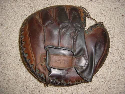 Catchers Mitt Brown 1925 Back